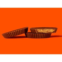 Reese's Thins Milk Chocolate Peanut Butter Cups Candy: 7.37-Ounce Bag 12 Reese's Thins Milk Chocolate Peanut Butter Cups Candy: 7.37-Ounce Bag -Candy Store reese s thins milk chocolate peanut butter cups candy 7 37 ounce bag candy warehouse 5